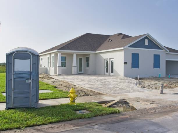 Porta potty delivery and setup in Grafton, ND